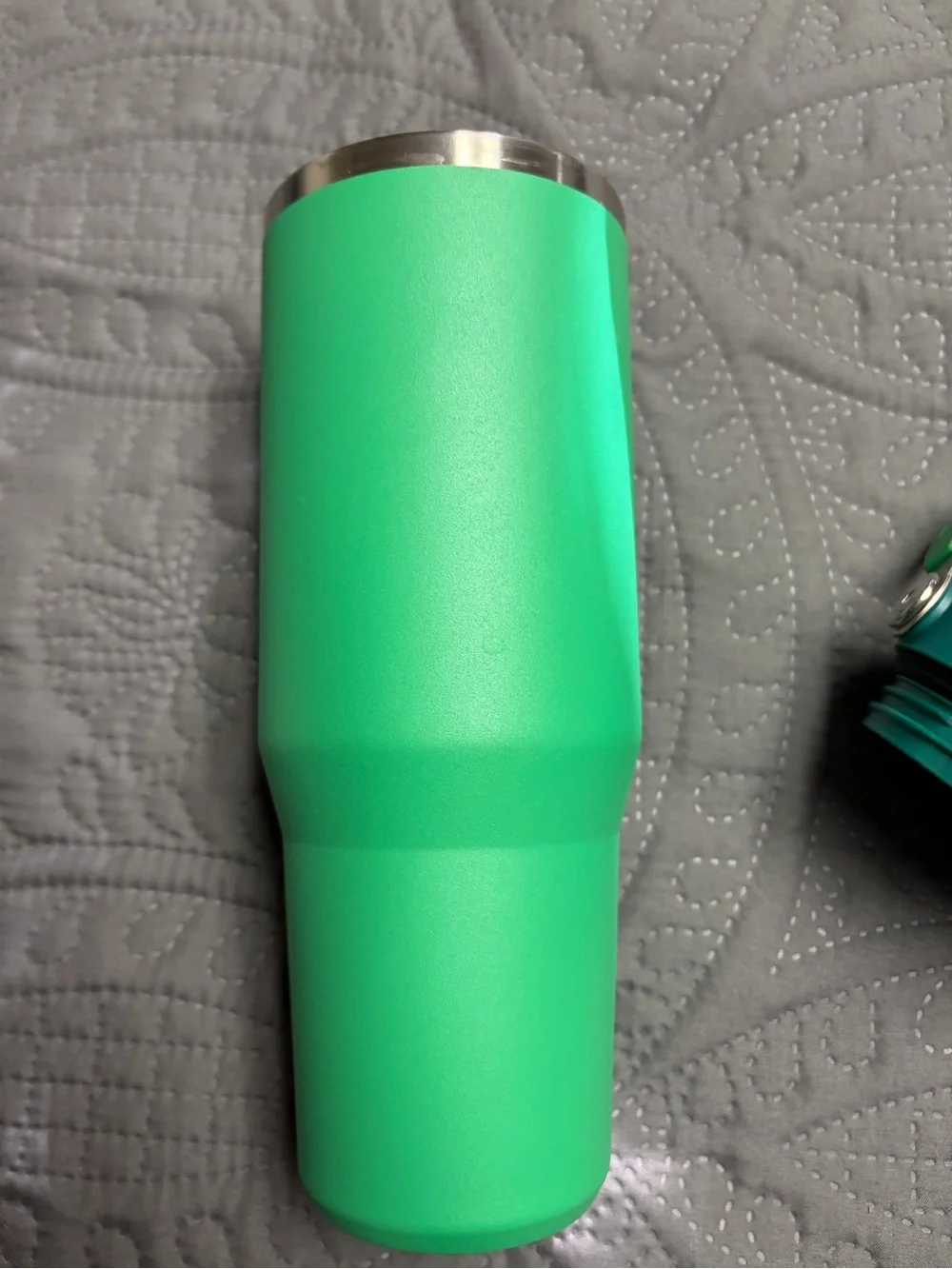 Stanley Meadow Green Insulated Tumbler - Picture 6 of 7